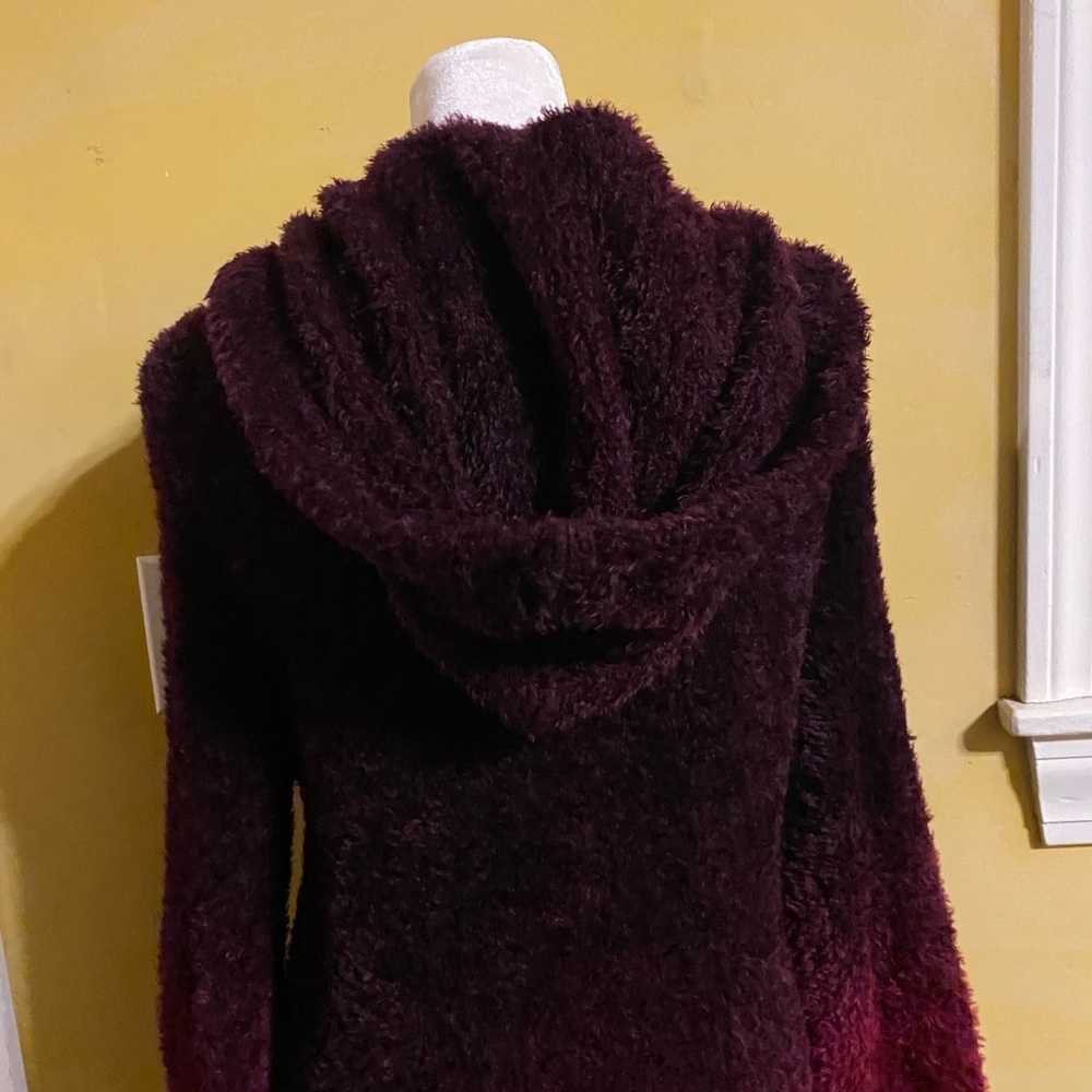 Hooded Gradient Cardigan - Picture 7 of 11